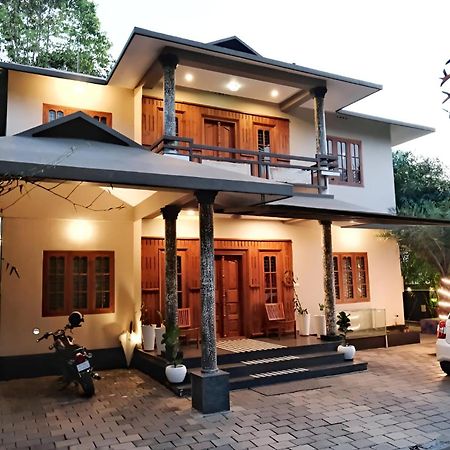 Valentine Holidays Sultan Bathery Exterior photo