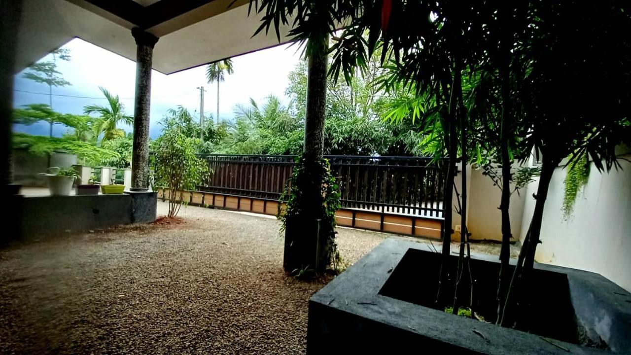 Valentine Holidays Sultan Bathery Exterior photo